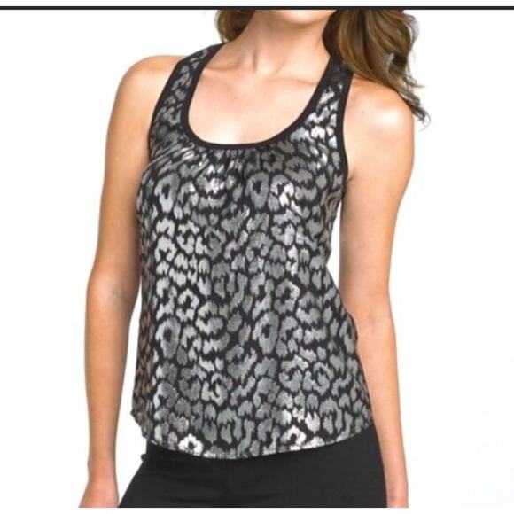 TRINA TURK 100% Silk metallic print tank top size XS NWT Futuristic chrome - Picture 2 of 6